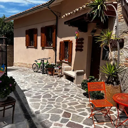 Zanna Casa A 450 Mt Dal Mare Feriehus *